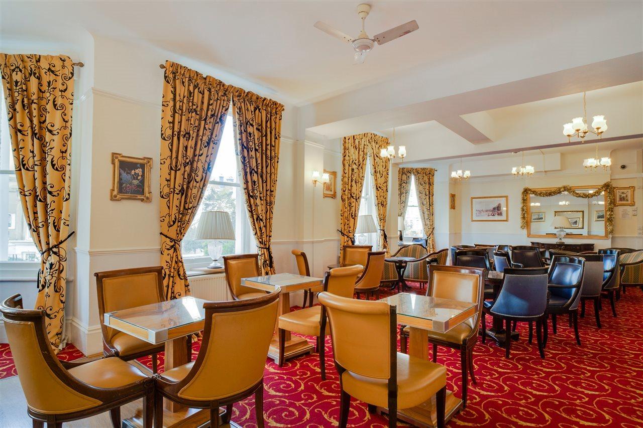 Oyo The Palm Court Hotel Істборн Екстер'єр фото
