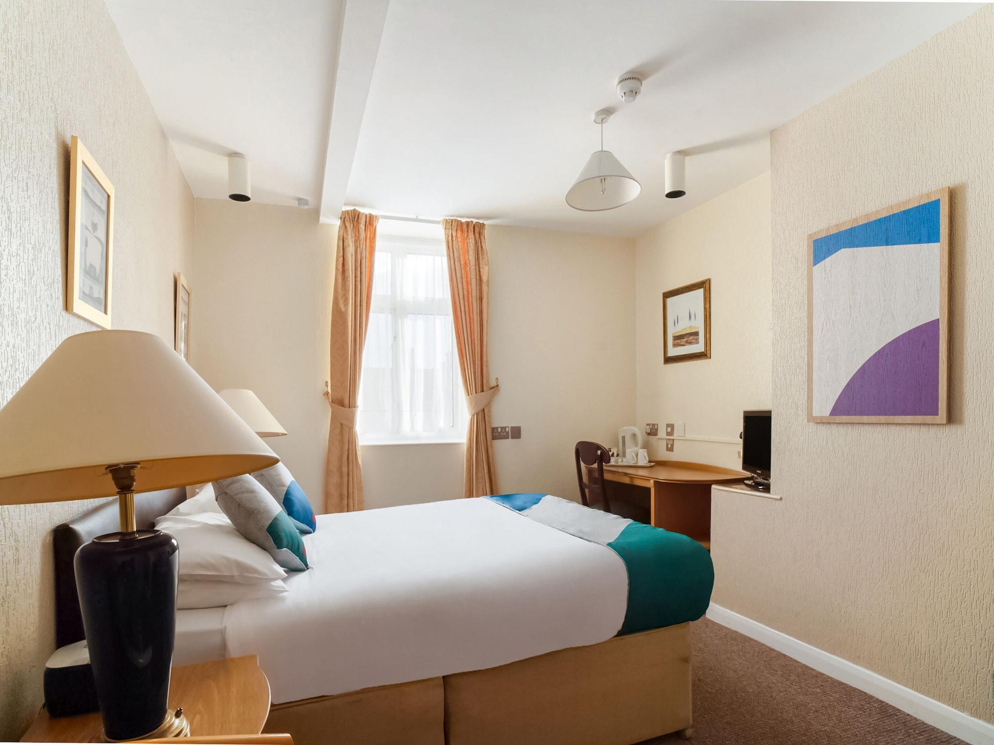 Oyo The Palm Court Hotel Істборн Екстер'єр фото