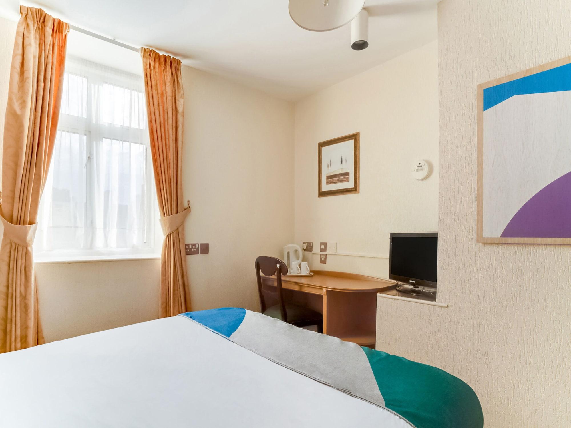 Oyo The Palm Court Hotel Істборн Екстер'єр фото